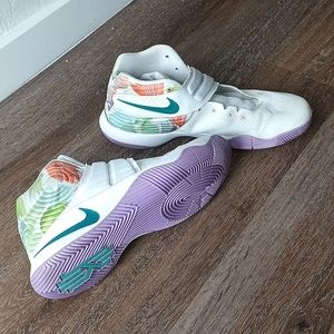 Collectible Nike JBY sneakers 2015 Kyrie Irving #2 Easter Edition Men 12 shoes